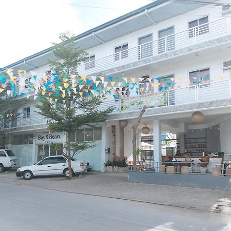 Reddoorz At Fat J Apartelle Mactan Cebu Eksteriør bilde