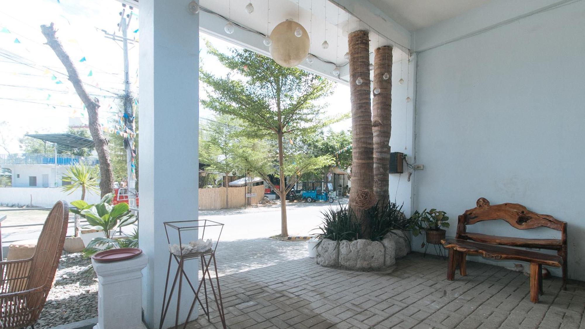 Reddoorz At Fat J Apartelle Mactan Cebu Eksteriør bilde