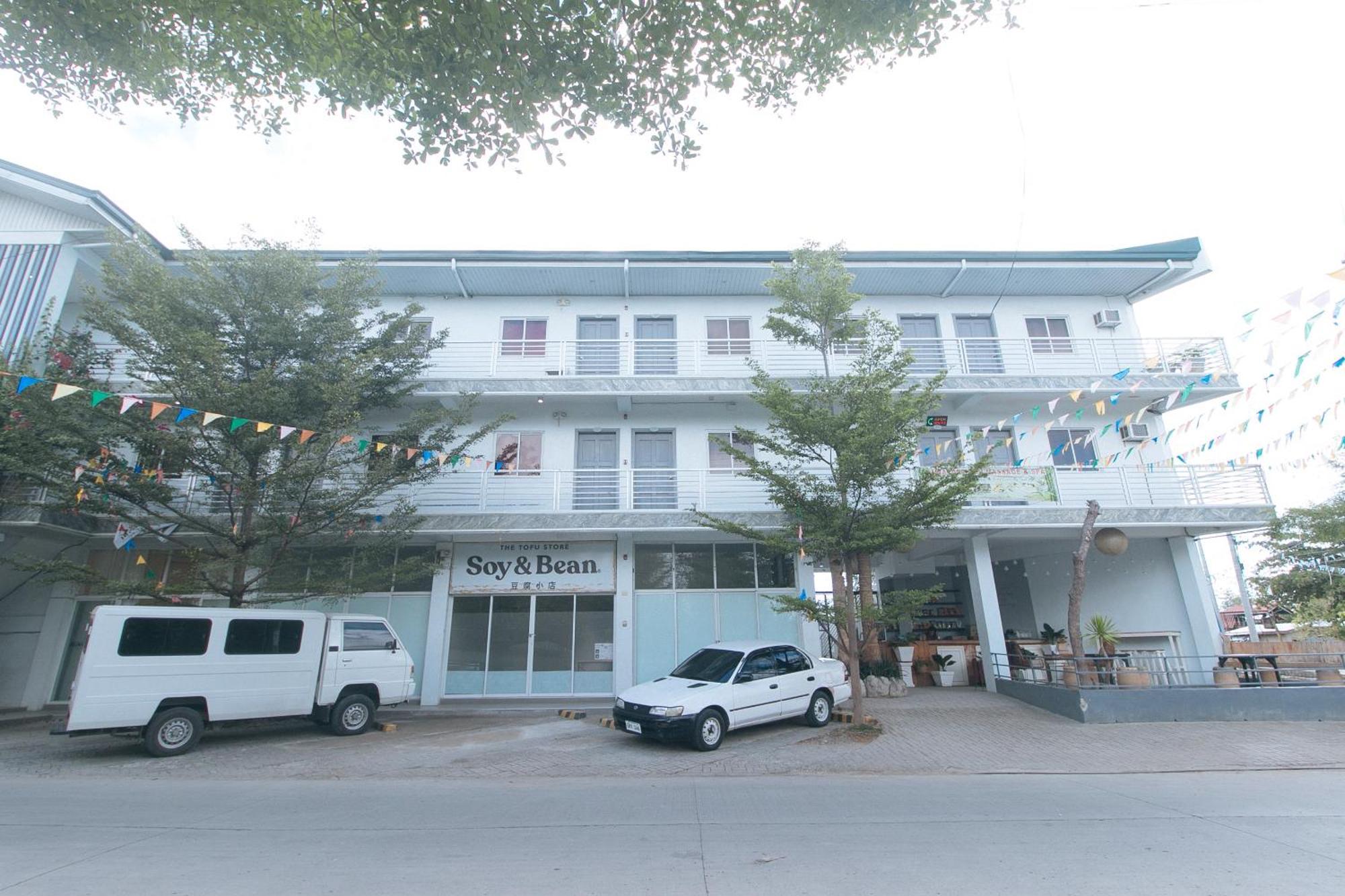 Reddoorz At Fat J Apartelle Mactan Cebu Eksteriør bilde